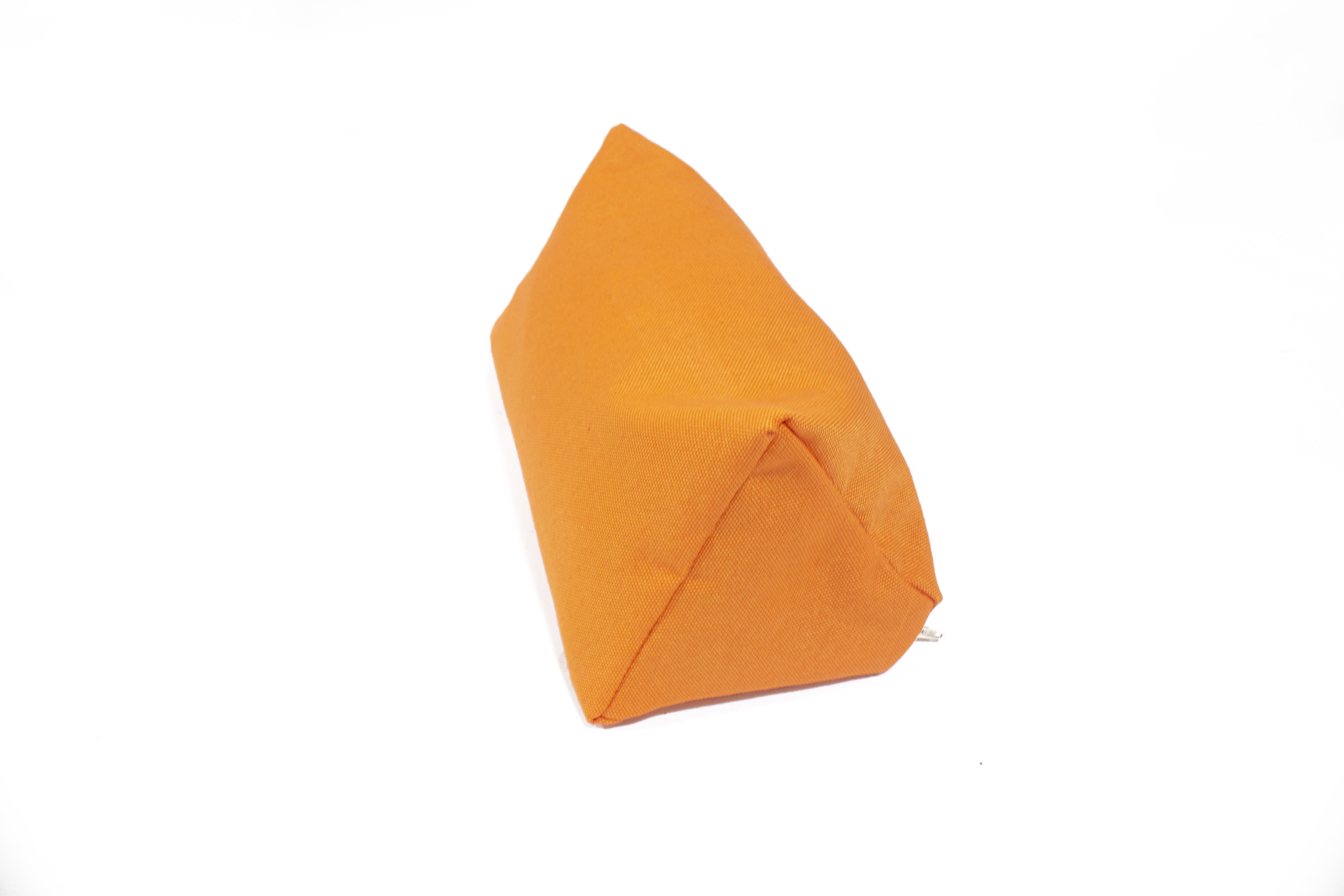 Posture2Go Triangular Cushion